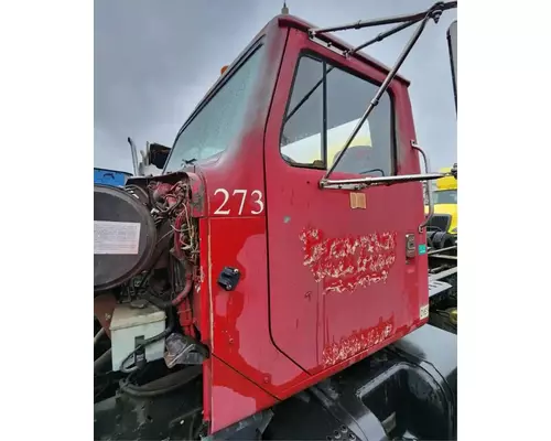 International F-2554 Cab