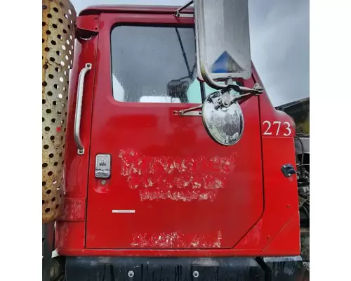 International F-2554 Cab