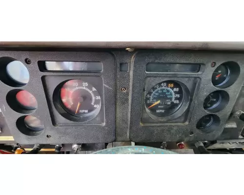 International F-2554 Instrument Cluster