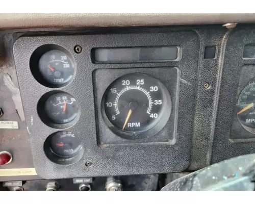 International F-2554 Instrument Cluster