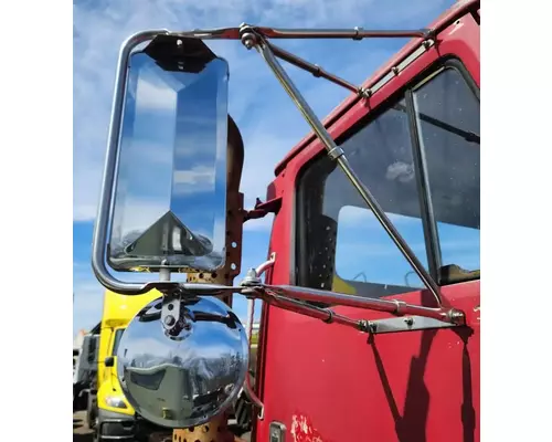 International F-2554 Mirror (Side View)