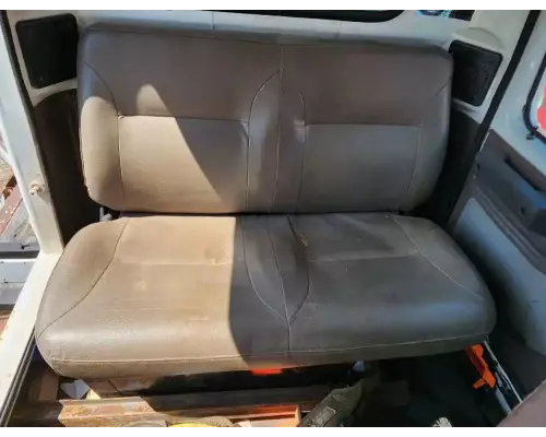 International F-2554 Seat, Front