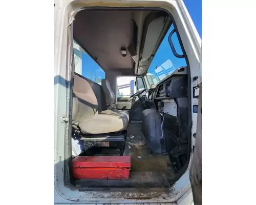 International F-2674 SBA Cab