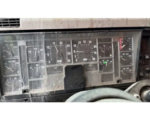 International F-2674 SBA Instrument Cluster