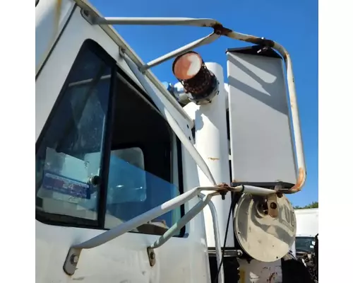 International F-2674 SBA Mirror (Side View)