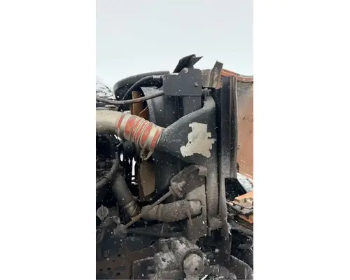 International F-2674 SBA Radiator