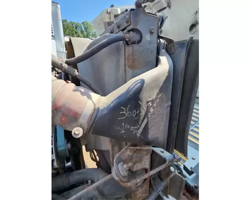 International F-2674 SBA Radiator
