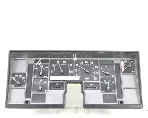 International F-4900 Instrument Cluster