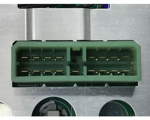 International F-4900 Instrument Cluster