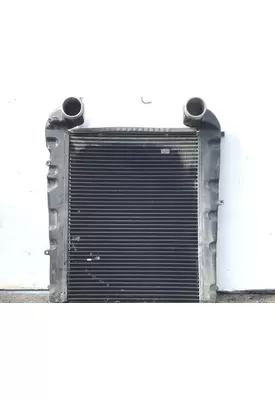 International F-4900 Intercooler