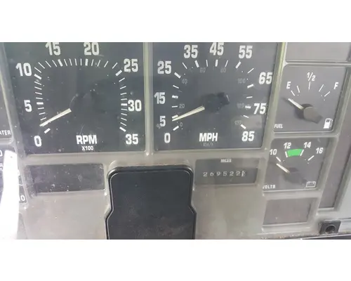 International F-8100 CH Instrument Cluster