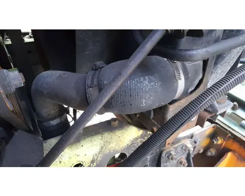 International F-8100 CH Radiator