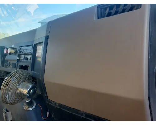 Dash Assembly International F-8200 Casey's Truck Salvage World