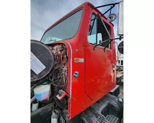 International F2574 Cab