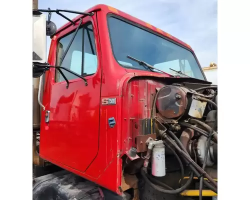 International F2574 Cab