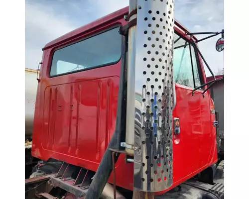 International F2574 Cab