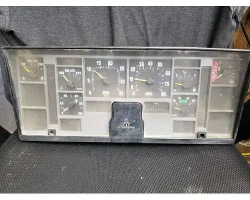Instrument Cluster International F2574 Casey's Truck Salvage World