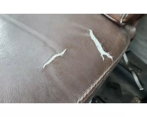 International F2574 Seat, Front