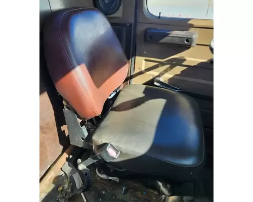 International F2574 Seat, Front