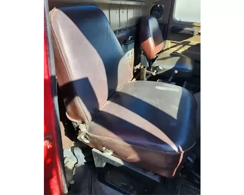 International F2574 Seat, Front