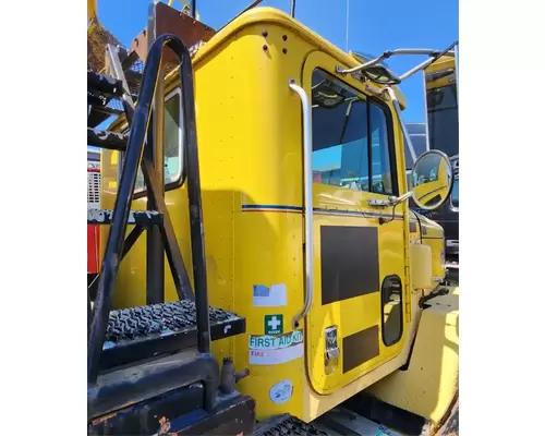 International F5070 Cab