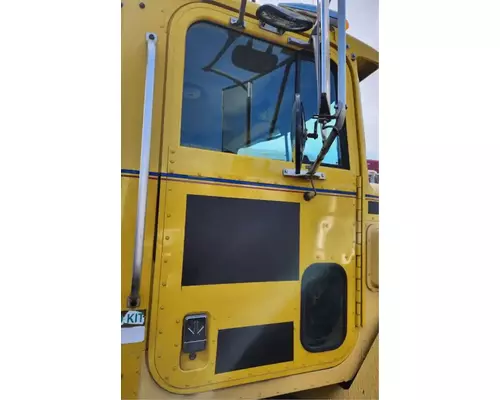 Door Assembly, Front International F5070 Complete Recycling Group LLC