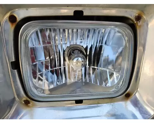 Headlamp Assembly International F5070 Complete Recycling Group LLC