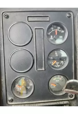 International F5070 Instrument Cluster