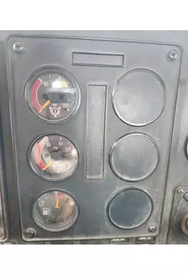 International F5070 Instrument Cluster