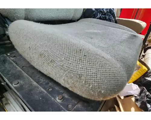 International F5070 Seat, Front