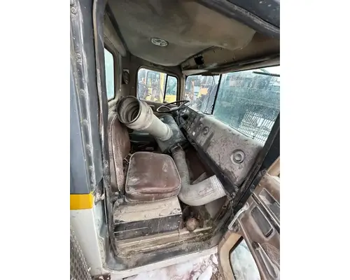 International F9370 Cab