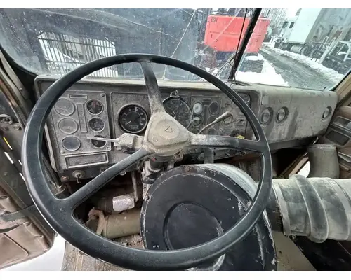 International F9370 Cab