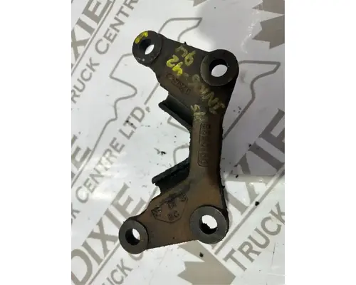 International HT570 Engine Mounts