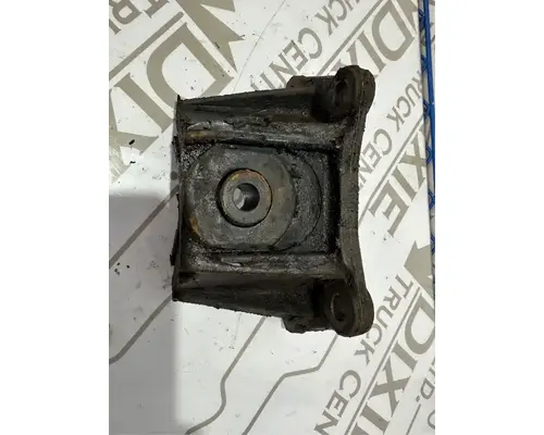 International HT570 Engine Mounts