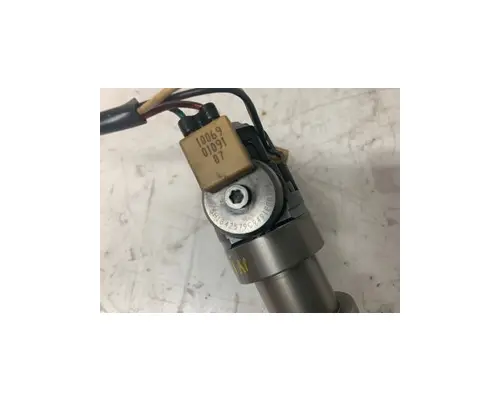 International HT570 Fuel Injector