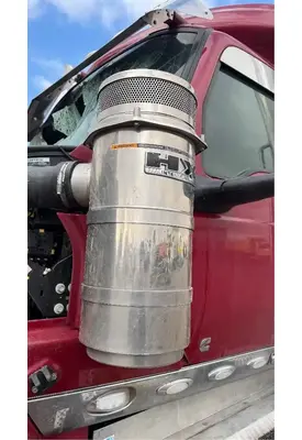 International HX520 Air Cleaner