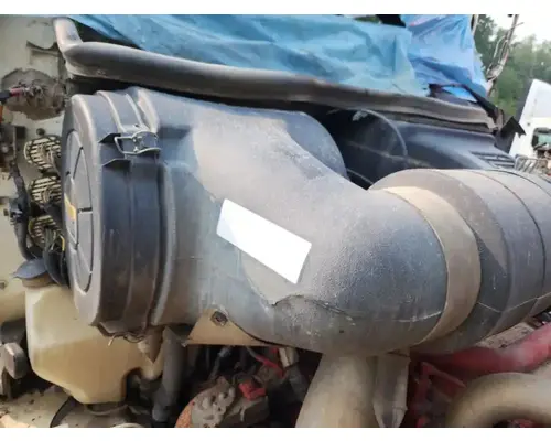 International HX620 Air Cleaner