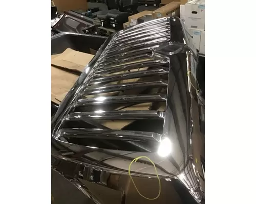 Grille INTERNATIONAL HV Marshfield Transportation Products