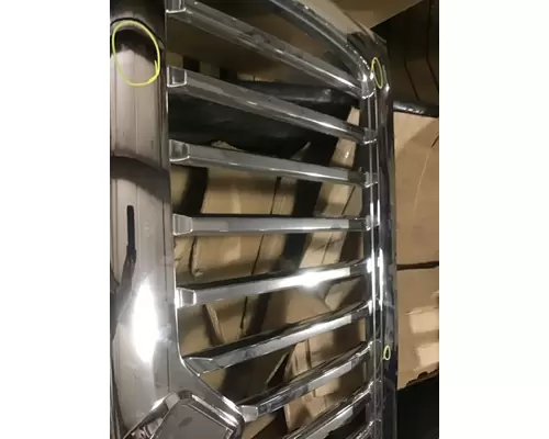Grille INTERNATIONAL HV Marshfield Transportation Products