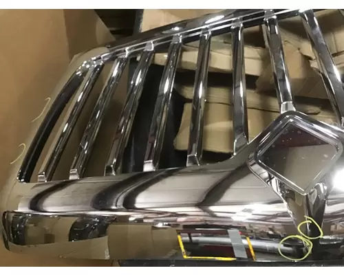 Grille INTERNATIONAL HV Marshfield Transportation Products