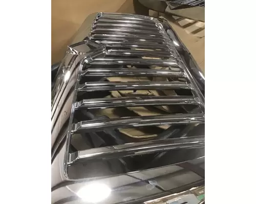 Grille INTERNATIONAL HV Marshfield Transportation Products