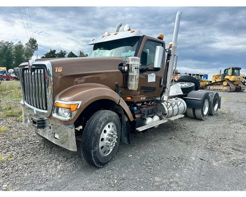 Hood INTERNATIONAL HX520 Dutchers Inc   Heavy Truck Div  NY