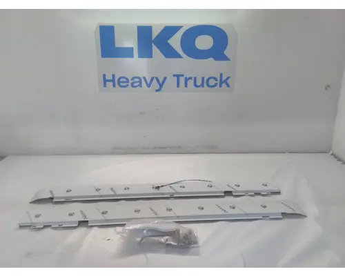  INTERNATIONAL HX520 Marshfield Transportation Products