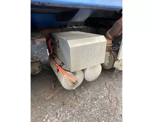 Battery Box INTERNATIONAL HX620 Dutchers Inc   Heavy Truck Div  Ny