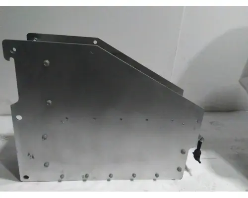 Battery Box INTERNATIONAL HX620 Marshfield Transportation Products