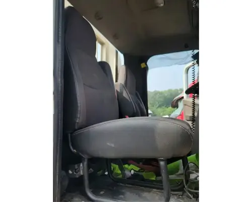Seat, Front International HX620 Complete Recycling Group LLC
