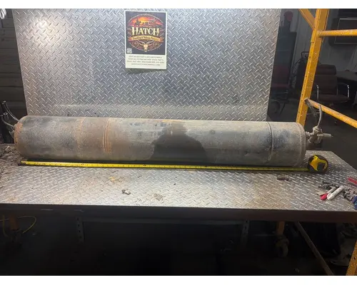 Air Tank INTERNATIONAL L9427 Hatch Trucking &amp; Salvage Parts LLC