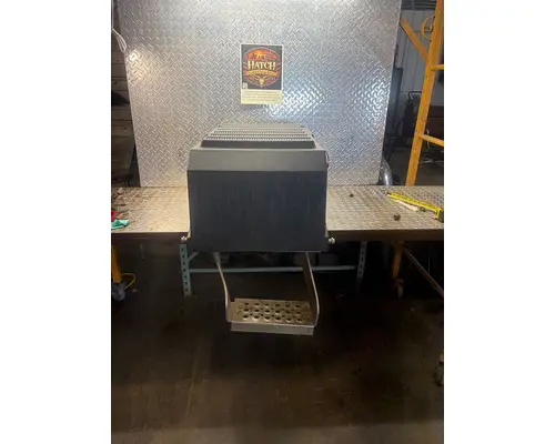 Battery Box INTERNATIONAL L9427 Hatch Trucking &amp; Salvage Parts LLC
