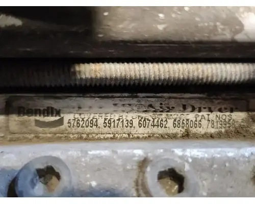 International LA617 Air Drier