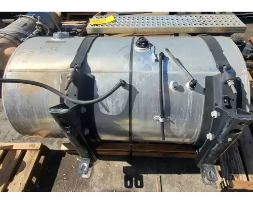 International LA617 Fuel Tank